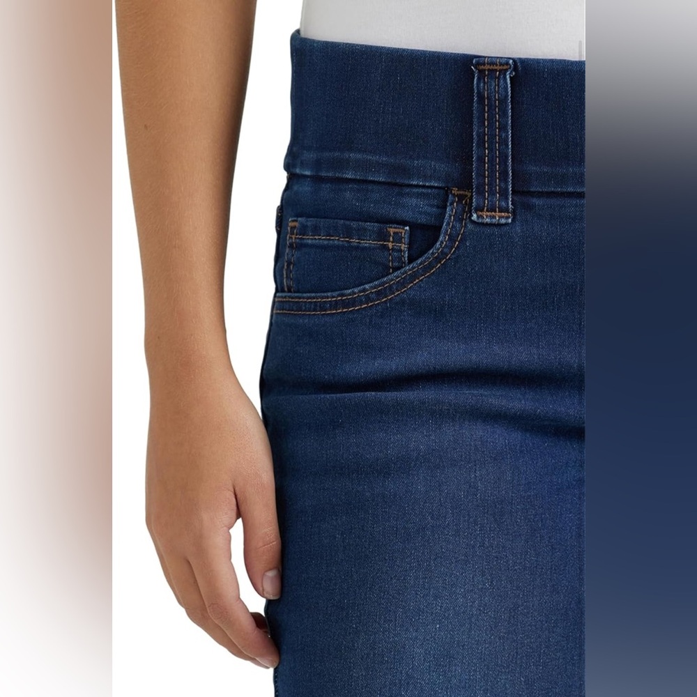 Lee Plus Size Pull On Jeans - Picture 10 of 11